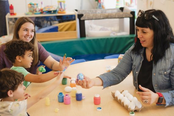 atelier de bricolage parents et enfants dans un organisme communautaire Famille